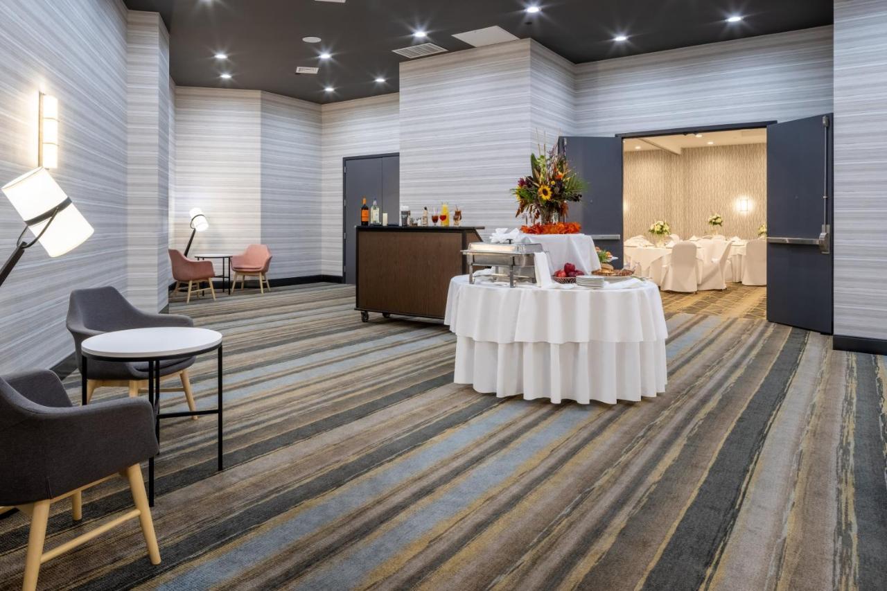 - Long Island - Islip Arpt East By Ihg Hotel Holtsville