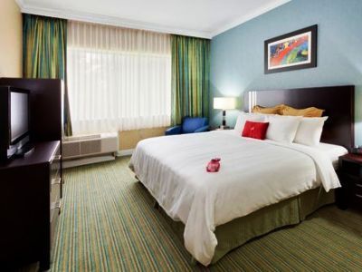 - Long Island - Islip Arpt East By Ihg Hotel Holtsville